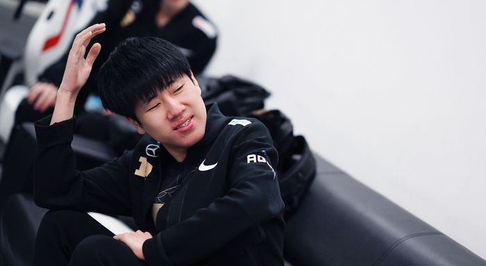 开云体育平台APP-包含HLE横扫PSG，369拿下关键大龙激烈交锋入围赛，留下经典瞬间的词条