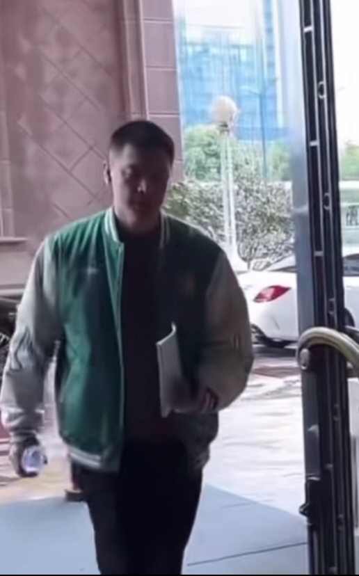 关于球员私生活事件遭曝光影响训练状态的信息