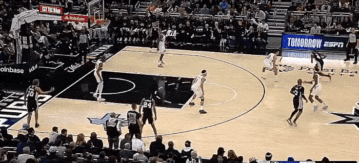 开云体育app-比分逆转！关键时刻一场胜负悬念，长度个字