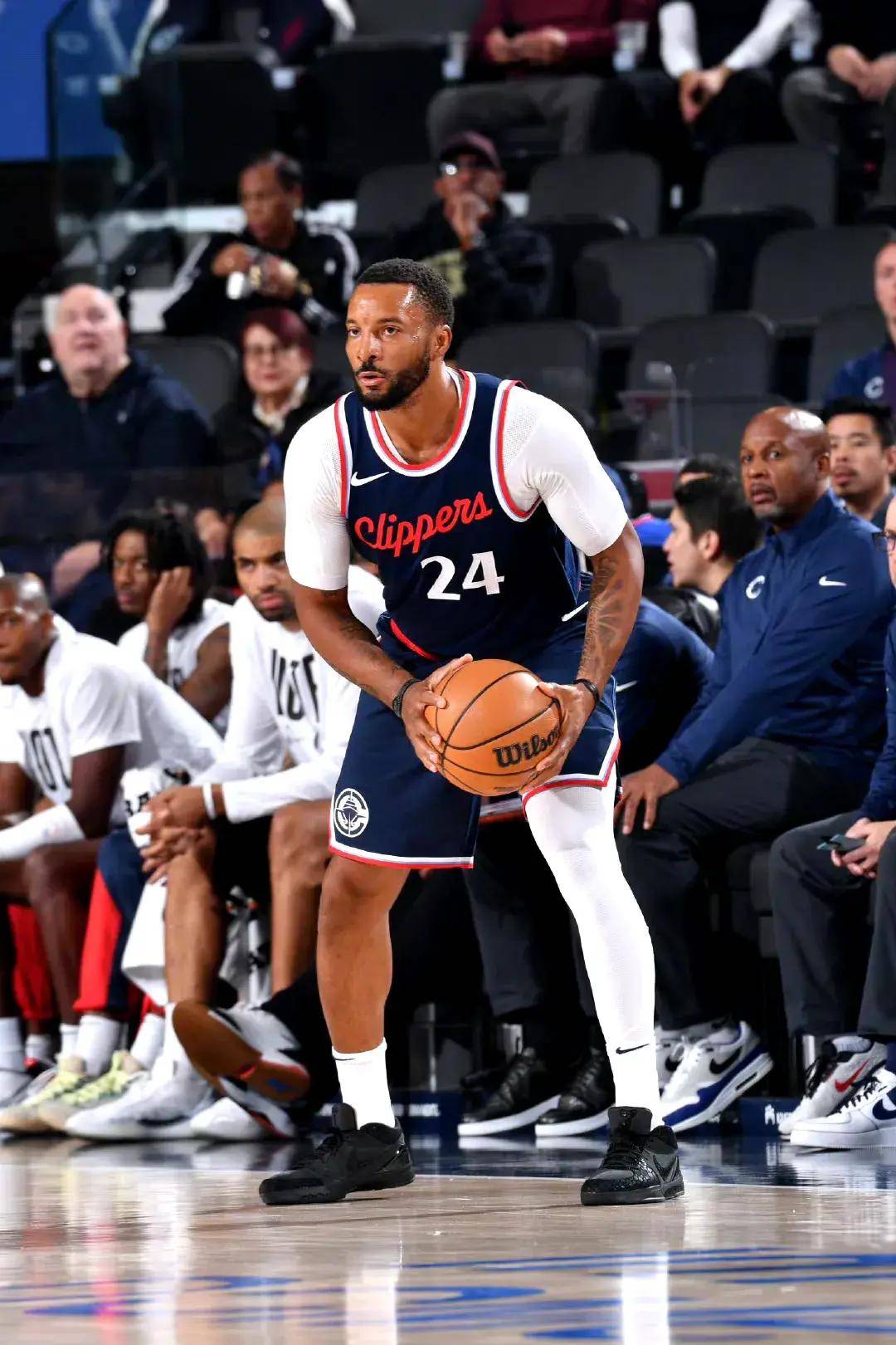 鹈鹕反超马刺,豪取赛季首胜的简单介绍 鹈鹕反超马刺,豪取赛季首胜的简单介绍