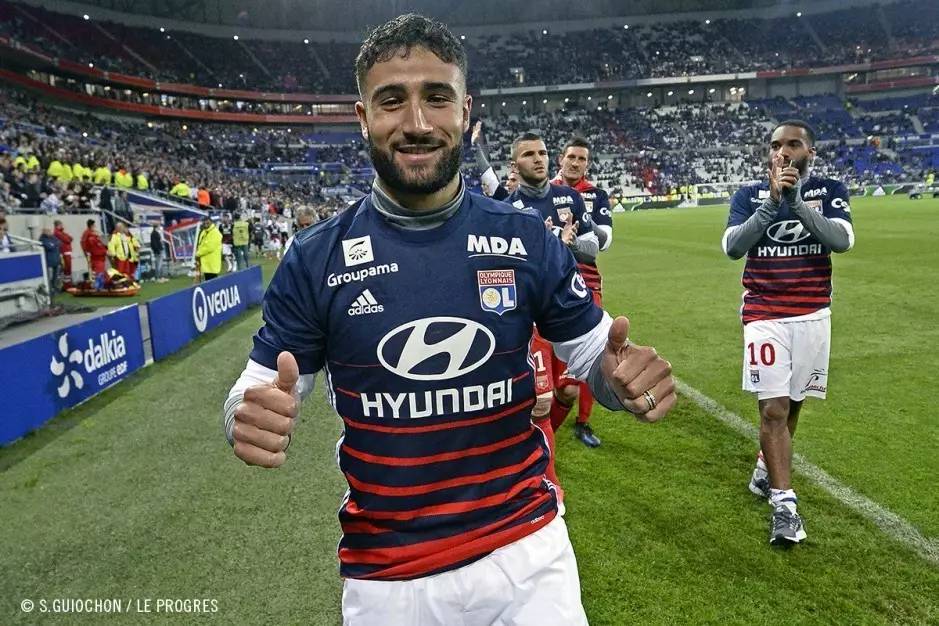 里昂青训球员崭露头角，成为球队新希望的简单介绍