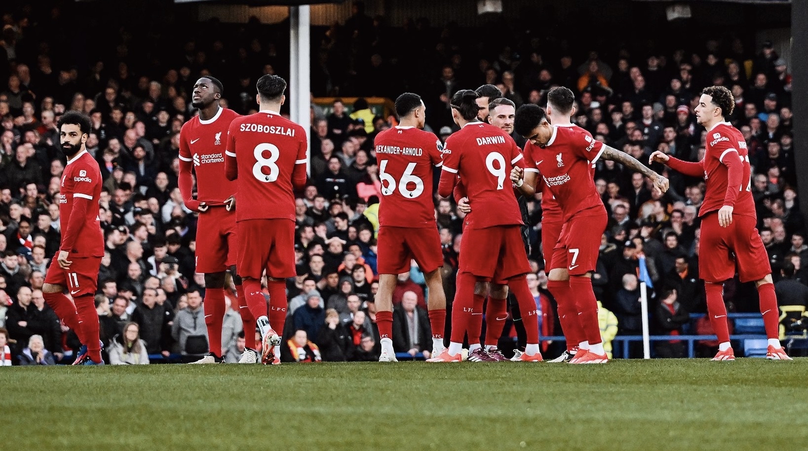 开云下载-失误频发！球队轻松失利，备战下一场的简单介绍