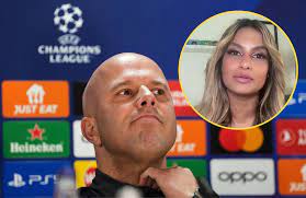 包含著名足球教练被爆料私生活混乱,掀起风波的词条 包含著名足球教练被爆料私生活混乱,掀起风波的词条