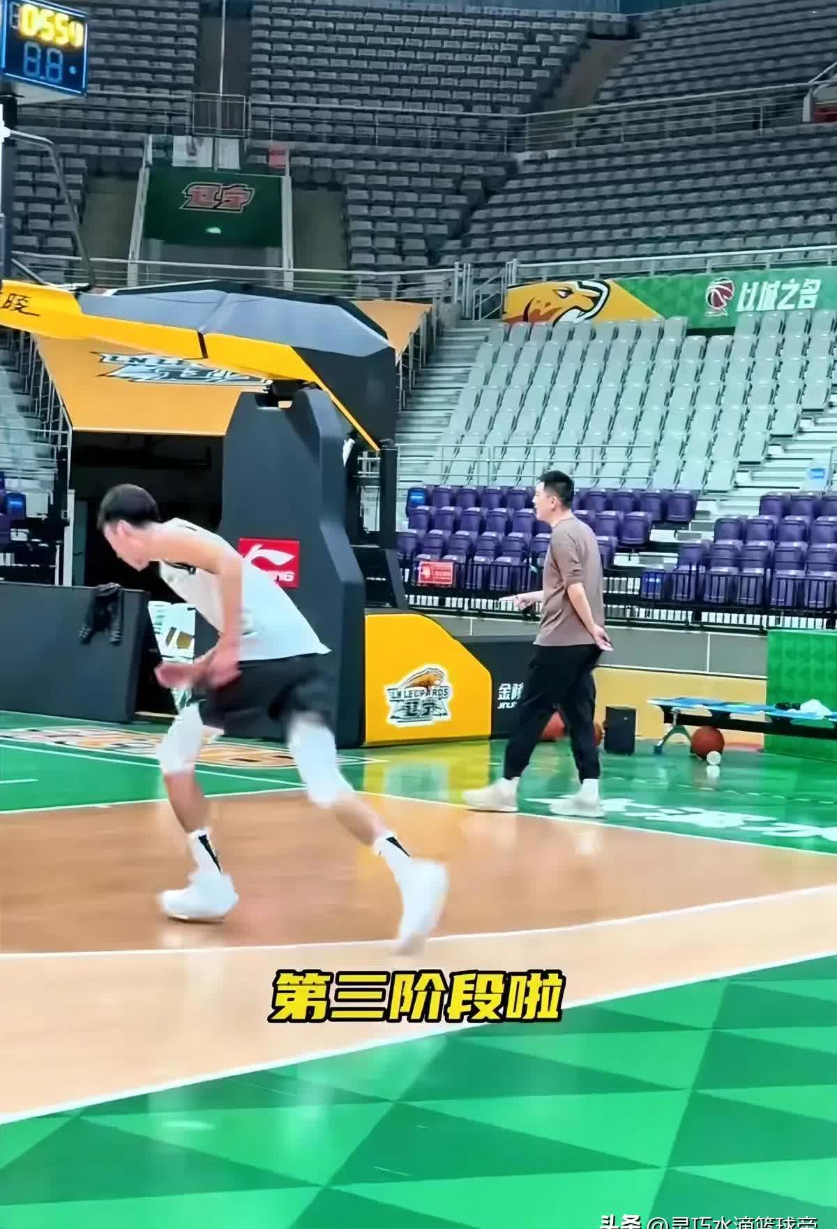 开云体育中国-CBA球队训练营开幕，球员状态调整良好