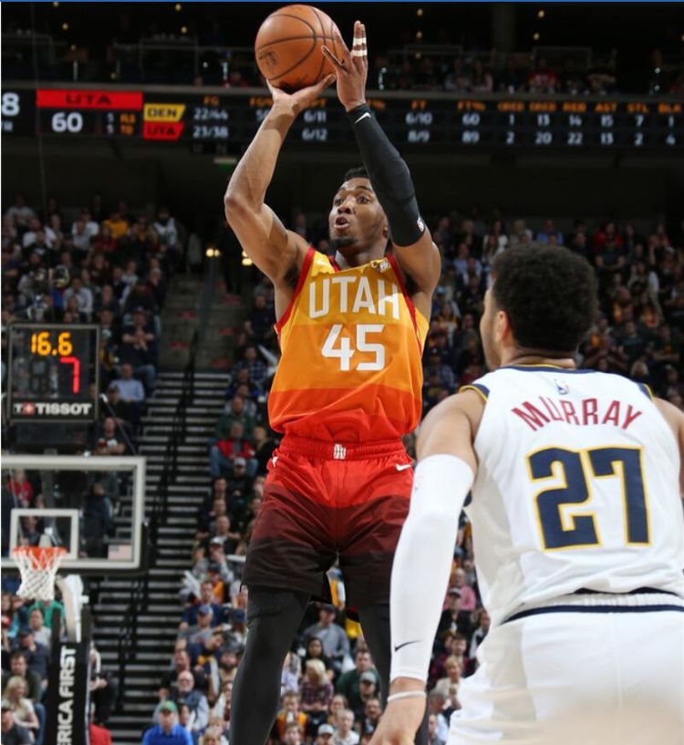 包含掘金横扫马刺，西亚卡姆高光表现的词条