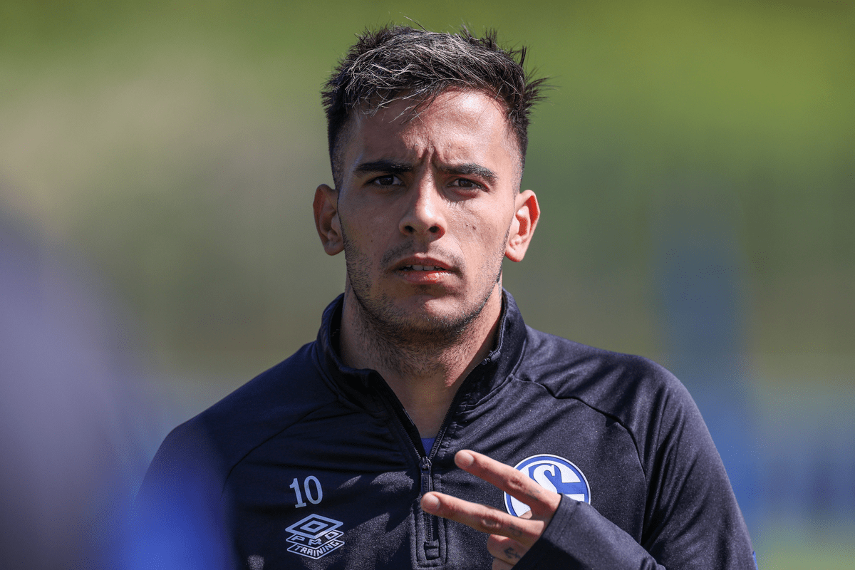 莱比锡红牛险胜阿森纳，阿什拉夫高光表现的简单介绍